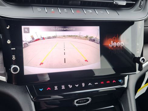 New 2026 Jeep Grand Cherokee Altitude RWD image 16