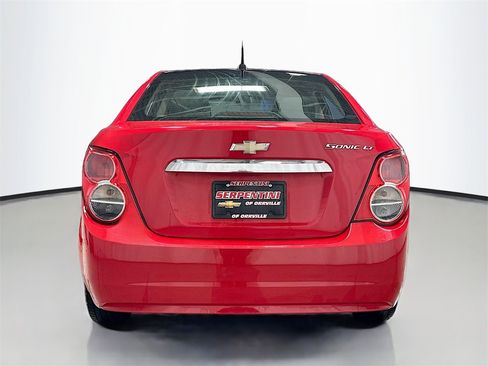 Used 2014 Chevrolet Sonic LT image 7