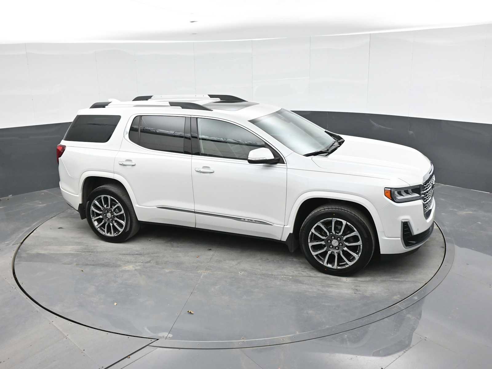 Used 2020 GMC Acadia Denali w/ LPO, Floor Liner Package AWD/4WD image 34