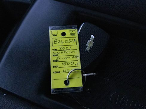 Used 2023 Chevrolet Silverado 1500 LT Trail Boss w/ Protection Package image 26