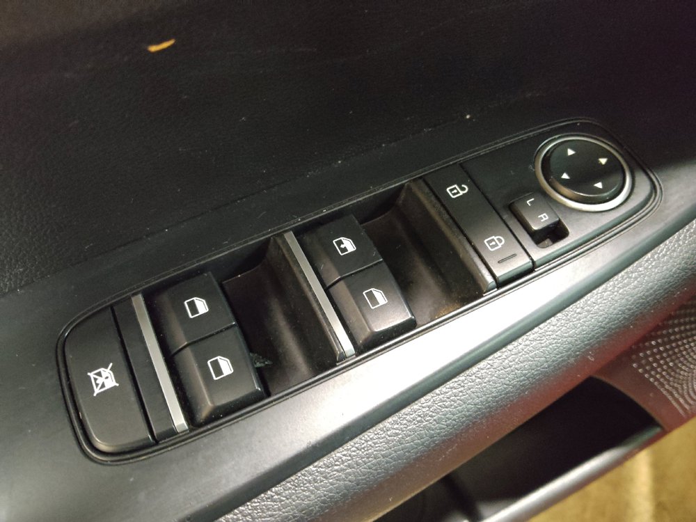 Used 2020 Kia Forte LXS FWD image 27