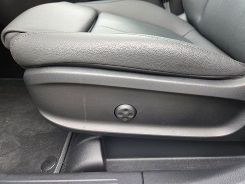 Certified 2025 Mercedes-Benz GLA 250 4MATIC image 13