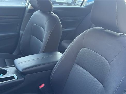Used 2024 Nissan Altima 2.5 S image 26