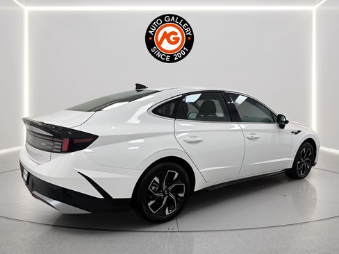 Used 2024 Hyundai Sonata SEL FWD image 7
