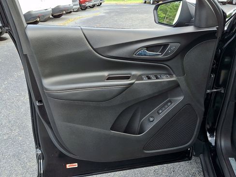 Used 2021 Chevrolet Equinox Premier FWD image 13