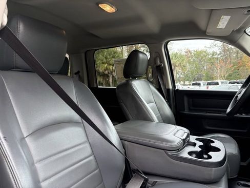 Used 2017 RAM 2500 ST w/ Protection Group image 32