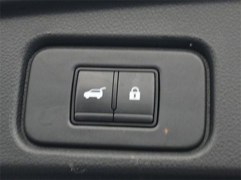 Used 2023 Nissan Pathfinder SL w/ Lighting Package (N92) image 25