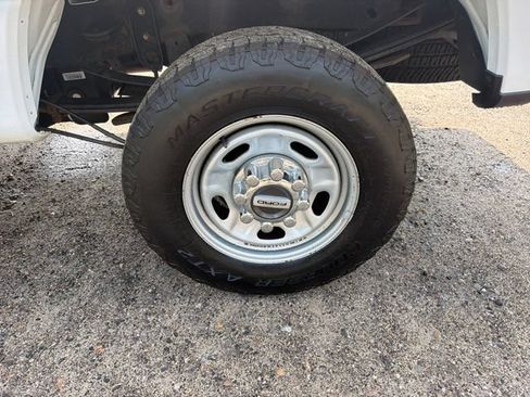Used 2018 Ford F250 XL w/ Power Equipment Group AWD/4WD image 30