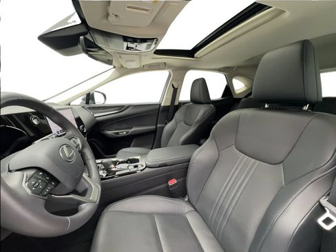 Used 2024 Lexus NX 250 FWD image 18
