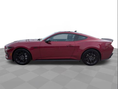 Used 2025 Ford Mustang GT Premium image 7