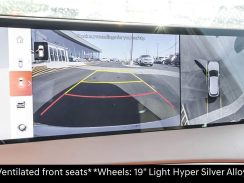 Used 2026 Genesis GV70 2.5T Advanced image 9