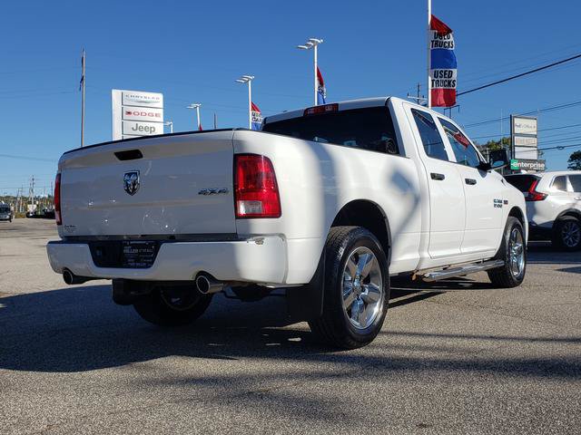 Used 2018 RAM 1500 Express w/ Express Value Package AWD/4WD image 3