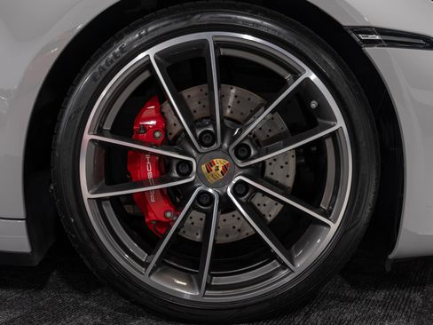 Used 2020 Porsche 911 Carrera 4S AWD/4WD image 30