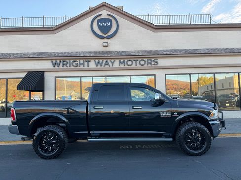 Used 2017 RAM 2500 Laramie image 2