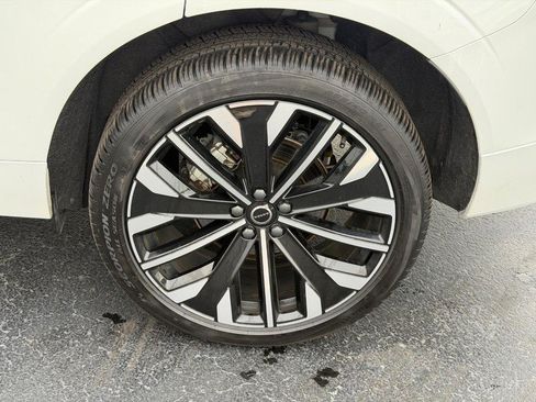 Certified 2026 Volvo XC60 B5 Ultra AWD/4WD image 8