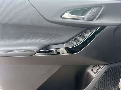 Used 2026 Chevrolet Equinox LT w/ Convenience Package II image 14