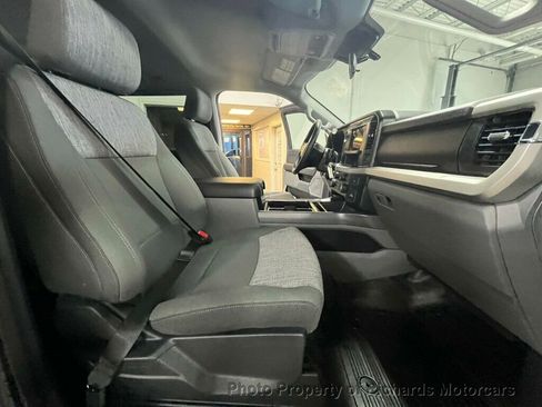 Used 2025 Ford F250 XLT w/ Snow Plow Prep Package image 23