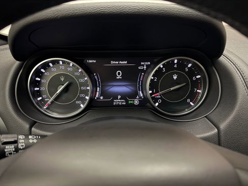 Used 2023 Maserati Levante GT image 30