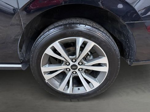 Used 2020 Ford Expedition Max Platinum RWD image 46