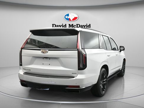 Used 2023 Cadillac Escalade Sport Platinum AWD/4WD image 8