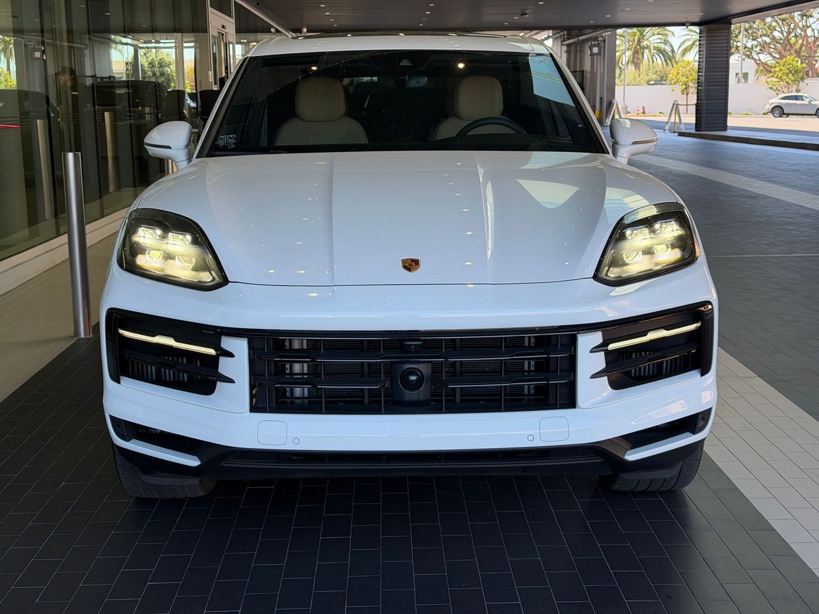 Certified 2024 Porsche Cayenne AWD/4WD image 5