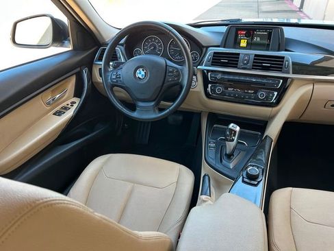 Used 2018 BMW 320i Sedan RWD image 14