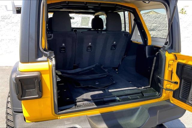 Used 2021 Jeep Wrangler Unlimited Sport AWD/4WD image 34