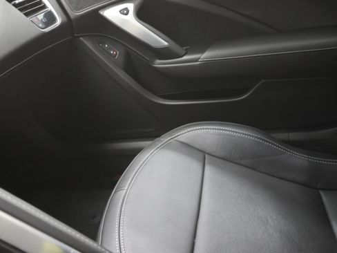 Used 2014 Chevrolet Corvette Stingray Coupe image 12