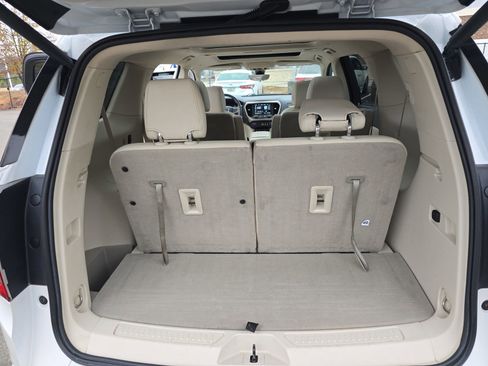 Used 2021 GMC Acadia Denali w/ Denali Technology Package image 17