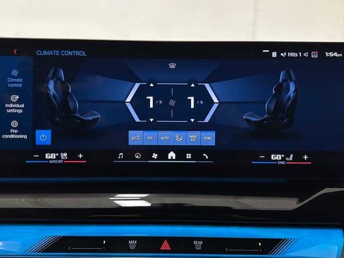 Used 2025 BMW M5 w/ Carbon Package image 34