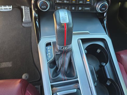 Used 2020 Kia Stinger GT1 image 19