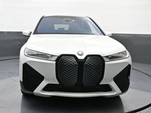 New 2025 BMW iX xDrive50 image 2