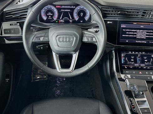 Used 2022 Audi Q7 3.0T Premium Plus w/ Premium Plus Package AWD/4WD image 5