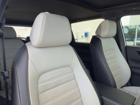 Used 2025 Honda CR-V Sport Touring image 9
