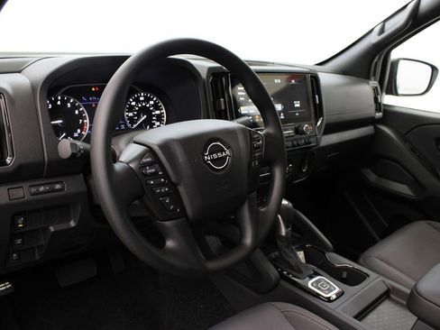 New 2026 Nissan Frontier SV AWD/4WD image 15