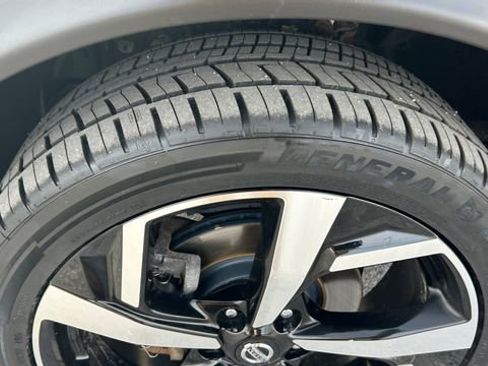 Used 2022 Nissan Rogue Sport SL image 10