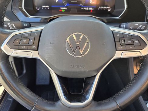 Used 2024 Volkswagen Jetta SE FWD image 27