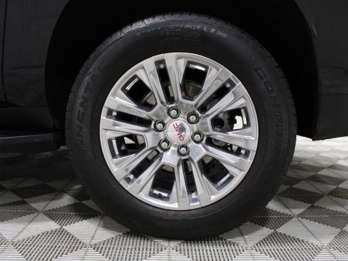 Used 2024 GMC Yukon XL Denali image 45