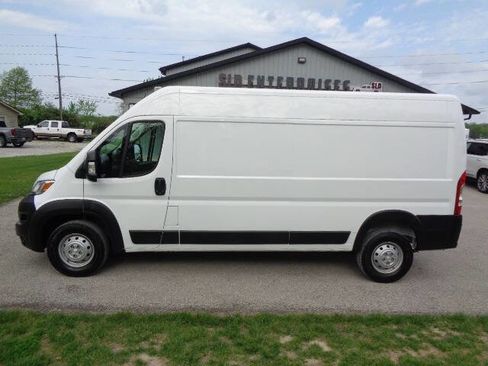 Used 2023 RAM ProMaster 2500 image 2