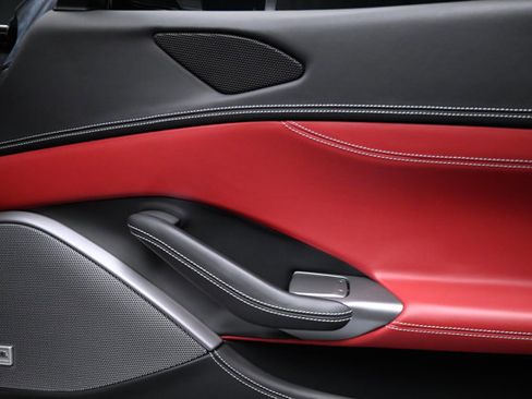 Used 2022 Ferrari Portofino M RWD image 71