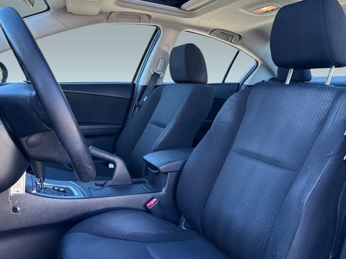 Used 2010 MAZDA MAZDA3 i Touring image 5