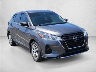 Used 2021 Nissan Kicks S FWD video 3