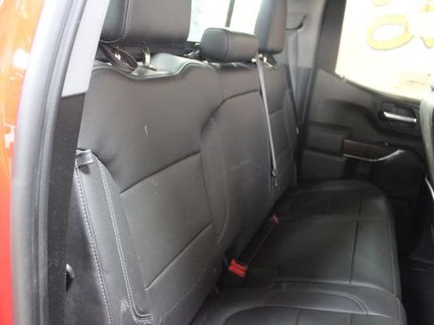 Used 2019 GMC Sierra 1500 SLT w/ SLT Convenience Package AWD/4WD image 11