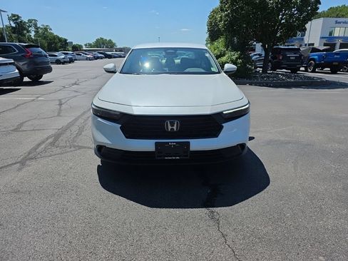 Certified 2023 Honda Accord LX image 2