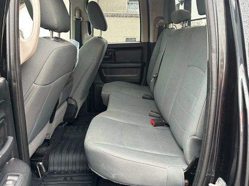 Used 2015 RAM 1500 Express image 12