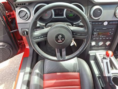 Used 2007 Ford Mustang Shelby GT500 RWD image 3