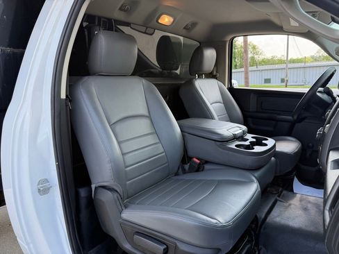 Used 2018 RAM 5500 Tradesman w/ Max Tow Package AWD/4WD image 36