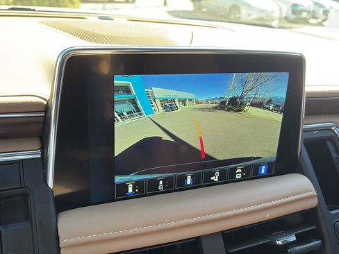 Used 2024 Chevrolet Tahoe Premier w/ Premium Package image 25