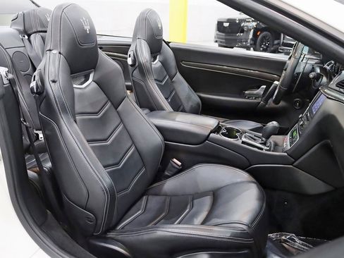 Used 2015 Maserati GranTurismo MC image 29