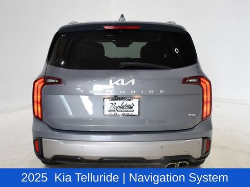 Used 2025 Kia Telluride S AWD/4WD image 5